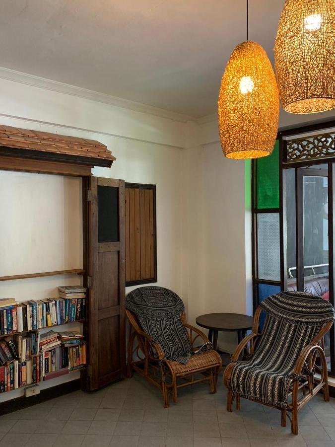 Revolution Hostel Csiangmaj Kültér fotó