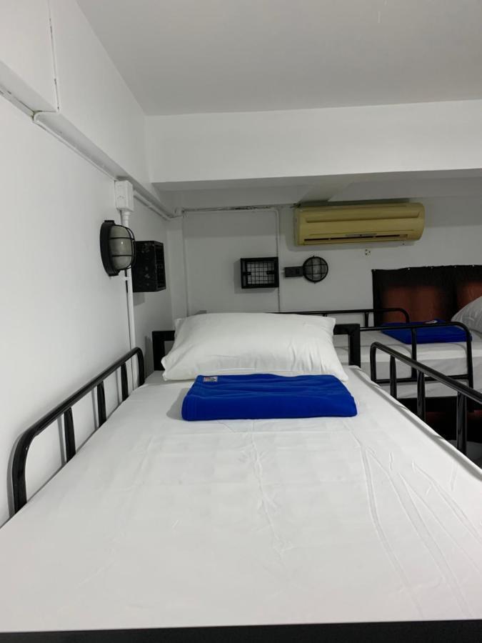 Revolution Hostel Csiangmaj Kültér fotó