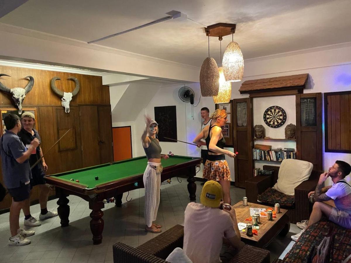 Revolution Hostel Csiangmaj Kültér fotó