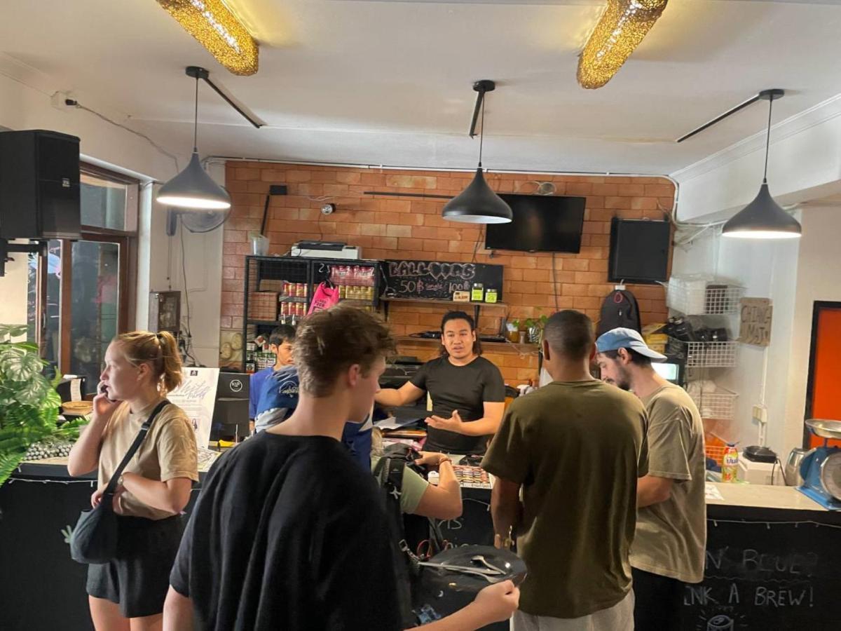 Revolution Hostel Csiangmaj Kültér fotó